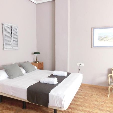 Total Valencia Bisbe Apartment ภายนอก รูปภาพ